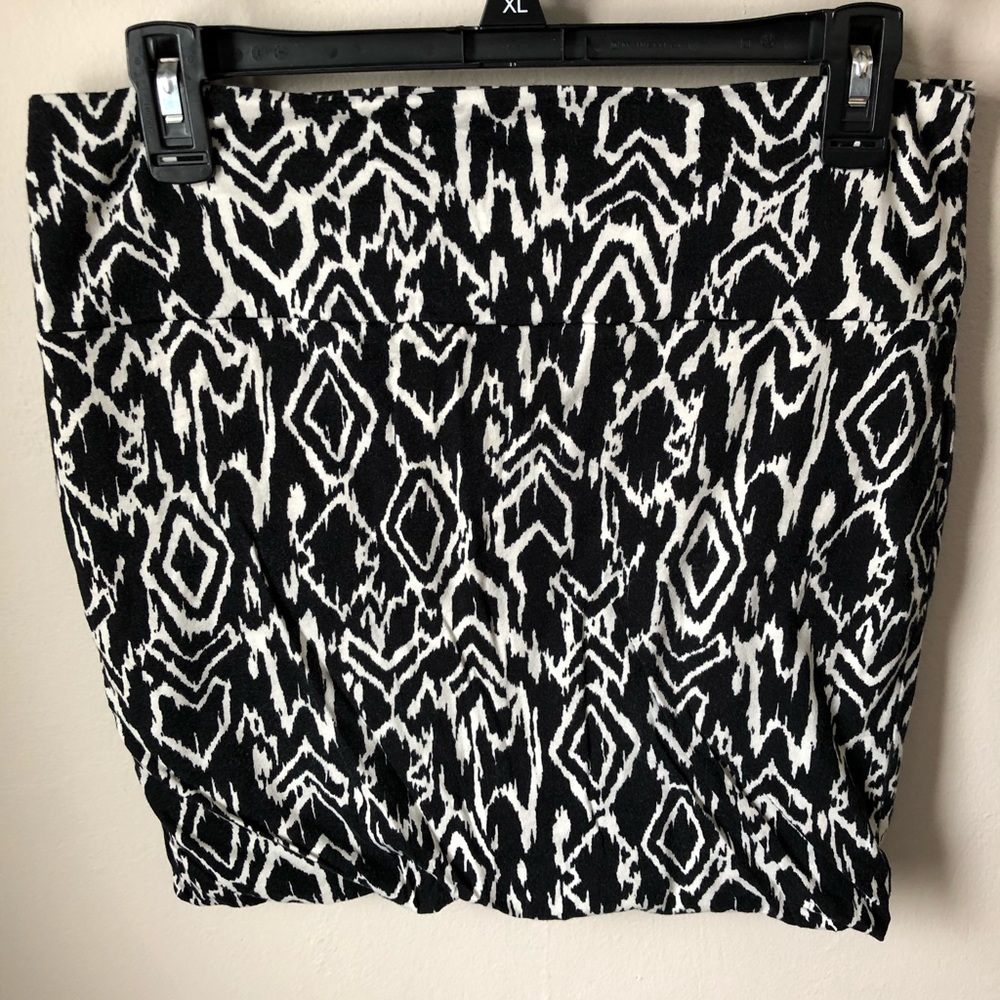 delia*s Stretch Patterned Pencil Mini Skirt
